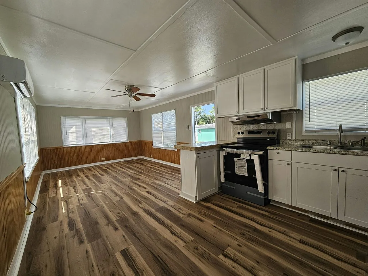 1 bed, 1.0 bath, $1,185 — Photo 2
