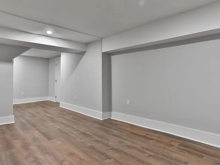10 Grant St #1 — Photo 20