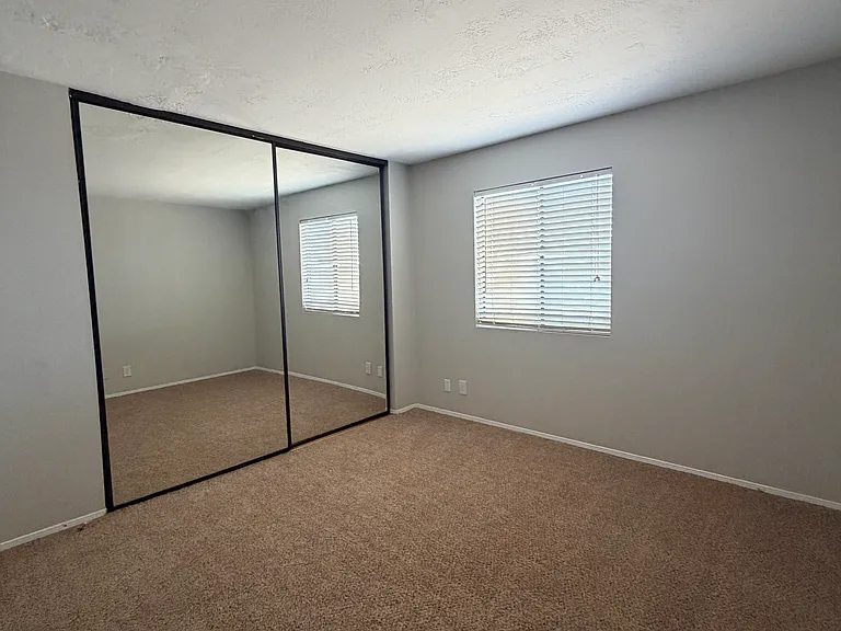 312 Geraldine Rd SE — Photo 8