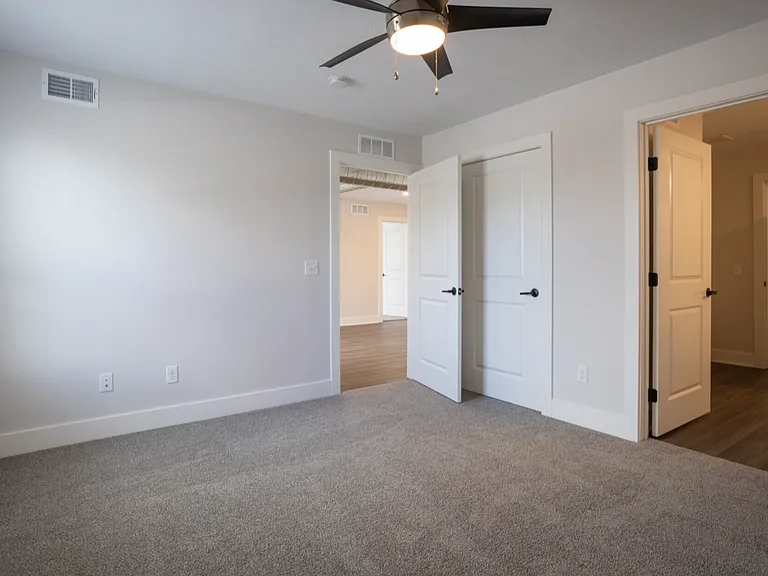 Michigan Street Apartment Homes — Photo 11
