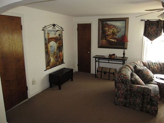 Living room 2