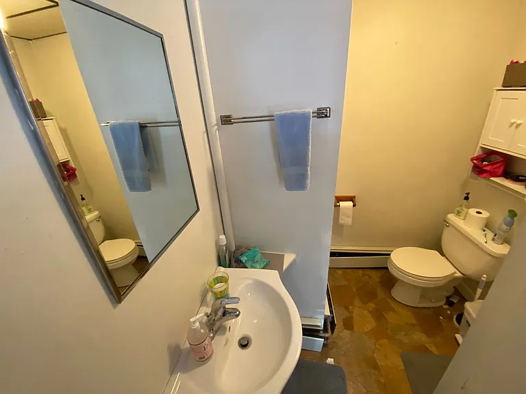 1204 Kenwood Ave — Photo 8