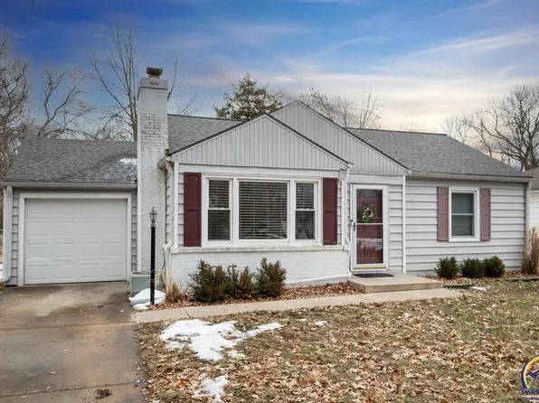 1818 SW Seabrook Ave, Topeka, KS 66604