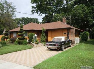347 Marshall St, Oceanside, NY 11572