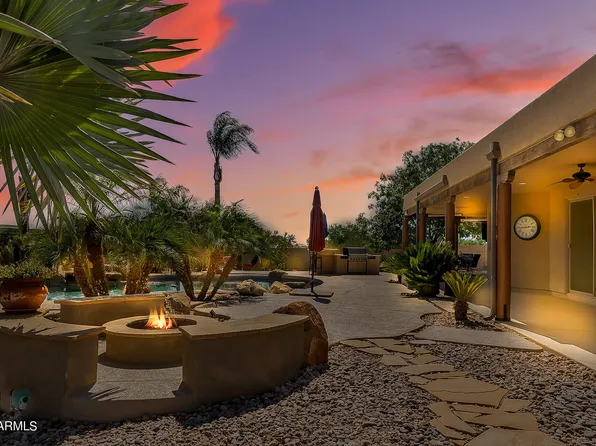 7 W DESERT HILLS Drive, Phoenix, AZ 85086