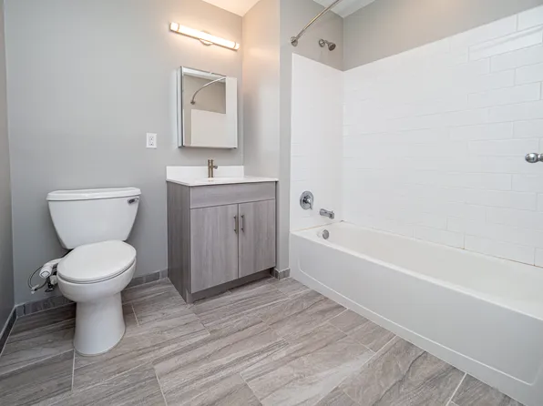 201 Cornelison Avenue image 7 of 14