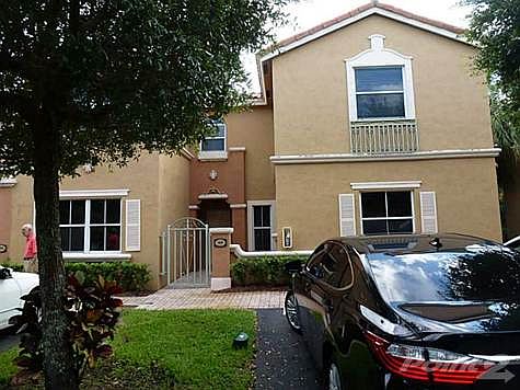 1st image of 8510 NW 141st Ln APT 105