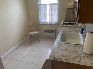 8202 17th Ave APT 2, Brooklyn, NY 11214
