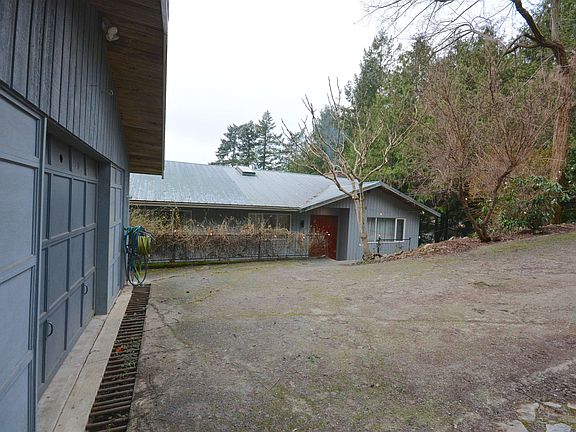 2nd image of 5220 Claydon Rd