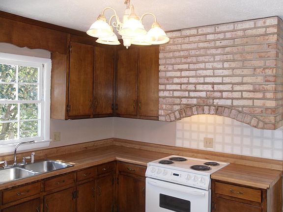 5th image of 746 Mayland Dr