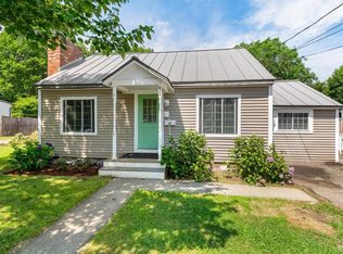 122-124 Woodbury Rd, Burlington, VT 05408