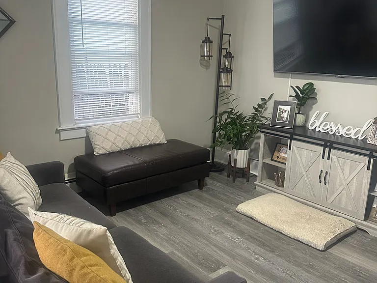 677 Thompson Ave — Photo 1