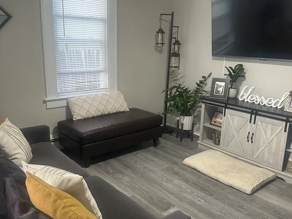 677 Thompson Ave, Bound Brook, NJ 08805