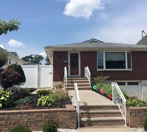 3rd image of 424 Winchester Ave