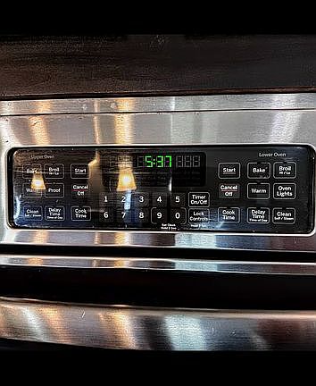 Double conventional oven