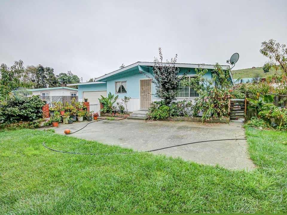 1st image of 83 Las Lomas Dr