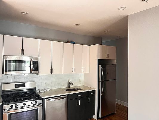 1st image of 34-15 Broadway Floor 3