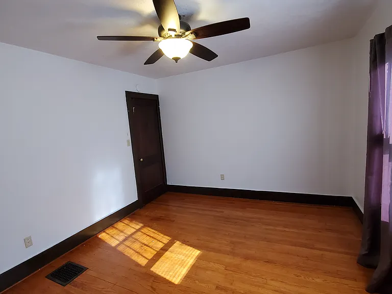 907 Sheridan St #0 — Photo 11