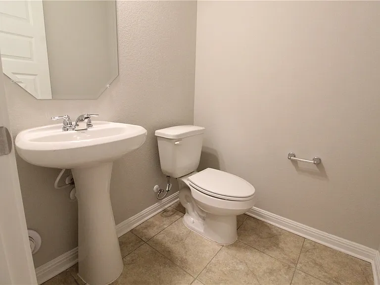 2028 Arendale Dr — Photo 24
