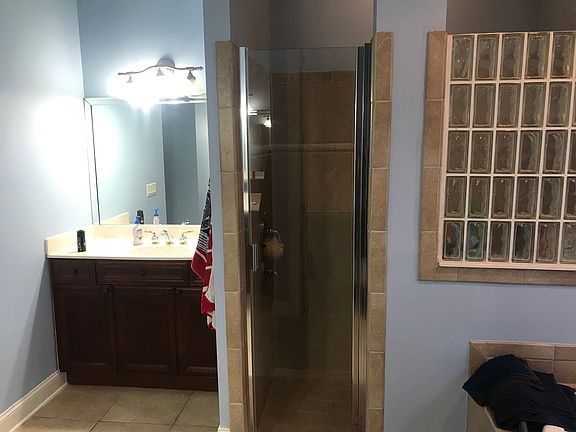 5th image of 305 Summerset Dr
