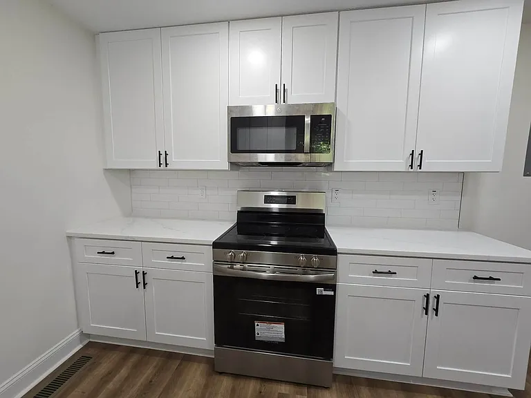 4909 Walnut Dr — Photo 9