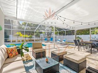 233 Overbrook St E, Largo, FL 33770