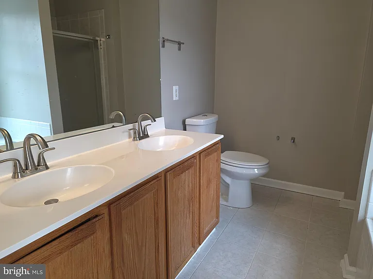 218 Eisenhower Ct — Photo 11