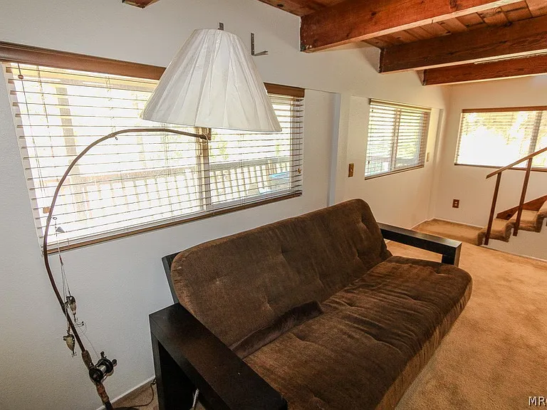 136 Mann Dr — Photo 29