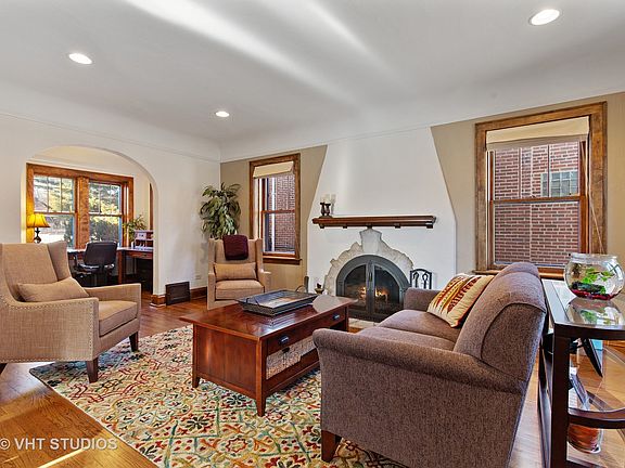 2nd image of 5814 N Forest Glen Ave