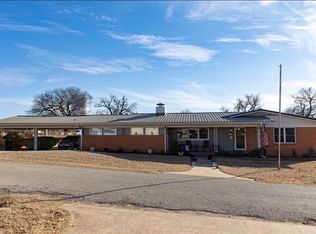 721 E 4th St, Chandler, OK 74834