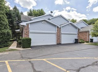 279 Charlotte Ct, Cary, IL 60013