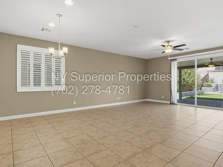 4627 Chestnut Tiger St — Photo 12