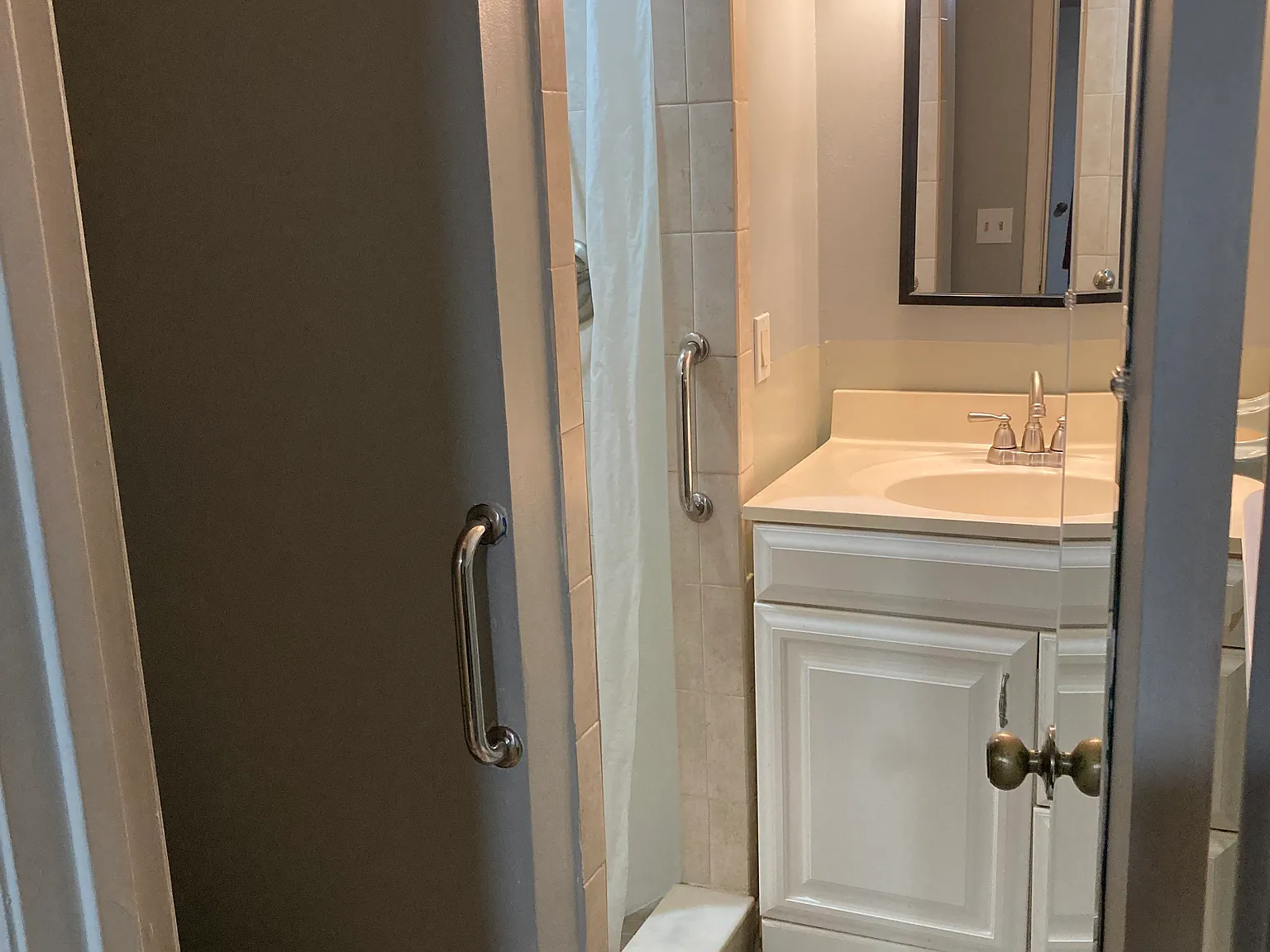 1 bed, 170 sqft, $750 — Photo 4