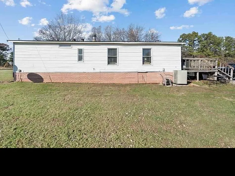 4823 Drake Rd — Photo 5