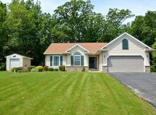 983 60th St, Caledonia, WI 53108