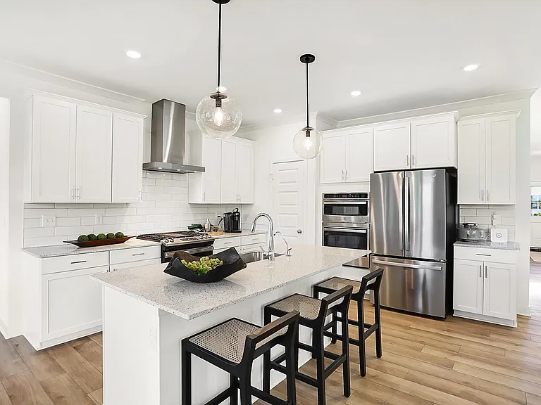 459 Breakwater Dr — Photo 3