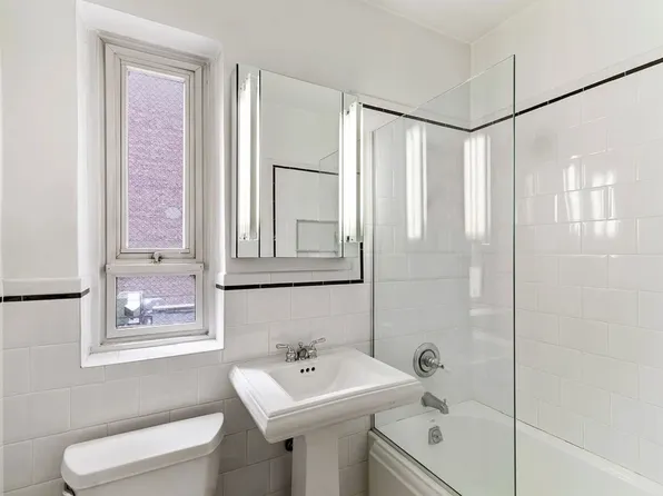 333 West 57th Street image 5 of 9