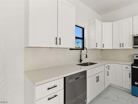 5th image of 3114 55th St W