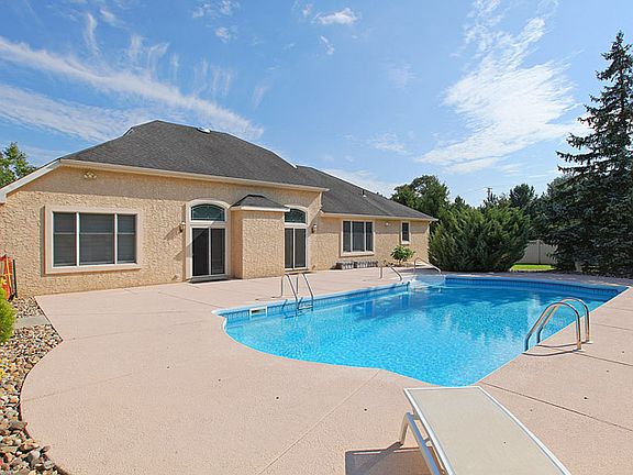KOOL DECK FOR THOSE HOT DAYS