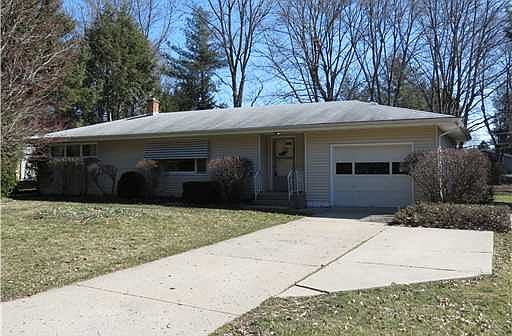 1st image of 60080 Carroll St