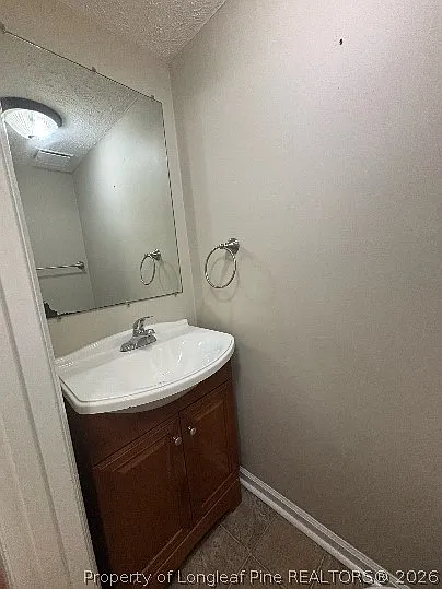 422 Kirkcaldy Ct — Photo 11