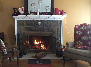 27 Meadowbrook Dr, Huntington Station, NY 11746