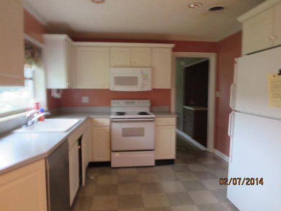 2nd image of 1726 Wycliff Dr