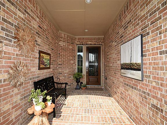 3rd image of 9823 Primrose Park Ln