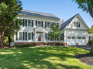 410 Meade Dr SW, Leesburg, VA