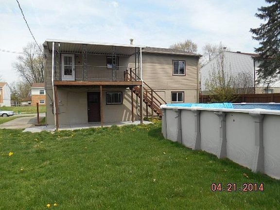 5th image of 82 Joyce Dr