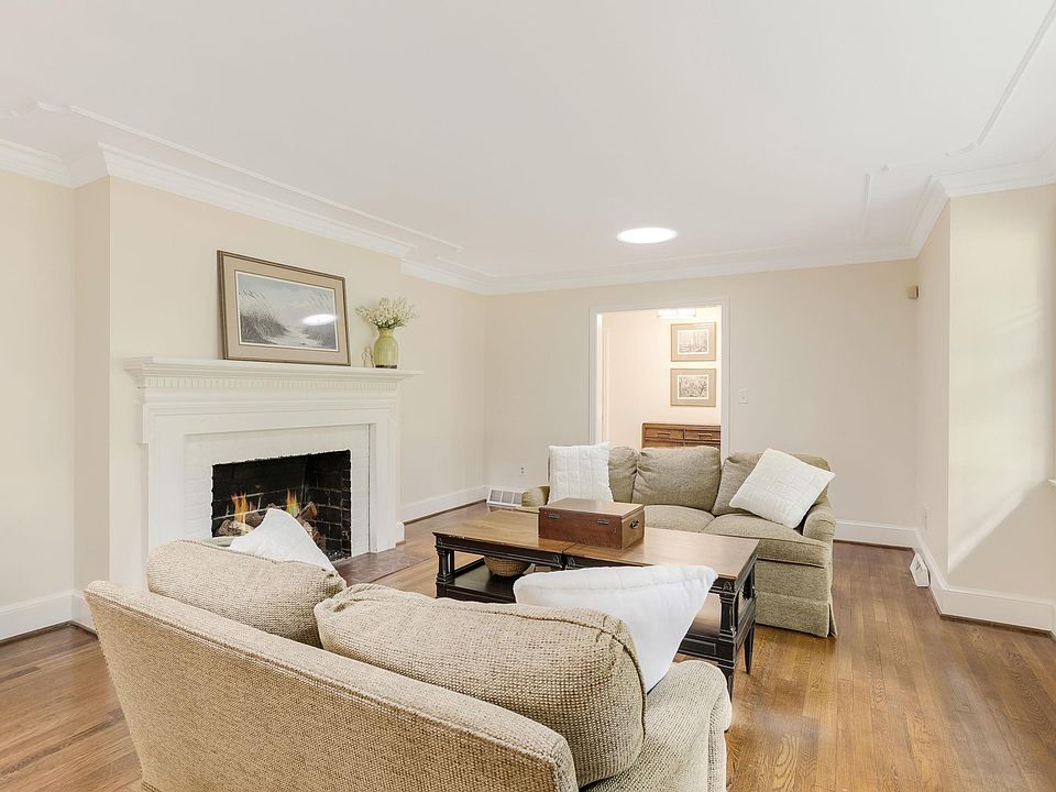 17 E Lanneau Dr, Greenville, SC 29605 Zillow