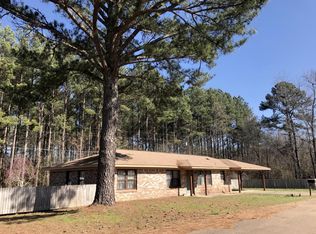 171 Colbert Dr, Columbus, MS 39705