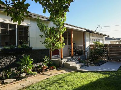23712 Valley View Rd, Calabasas, CA, 91302
