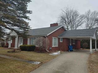 406 S Van Etten St, Pinconning, MI 48650